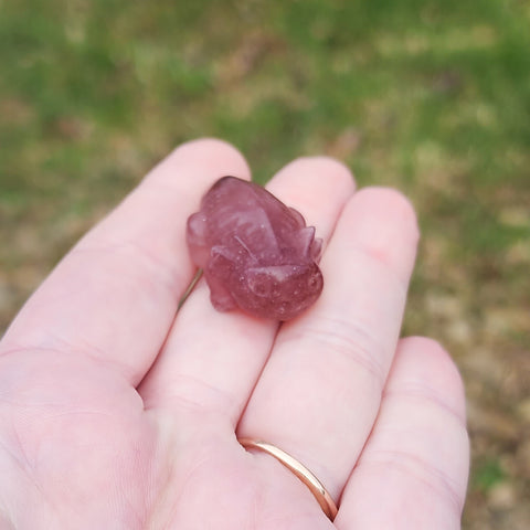 Strawberry Quartz Crystal Axolotl Carving